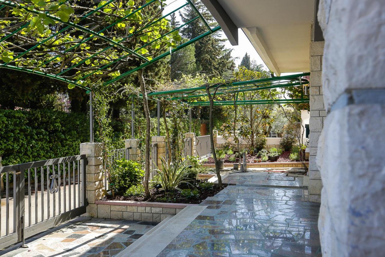 Apartments Villa Sofia Crveni Vrh Εξωτερικό φωτογραφία