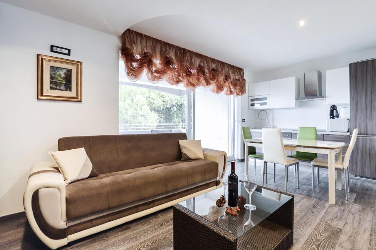 Apartments Villa Sofia Crveni Vrh Εξωτερικό φωτογραφία